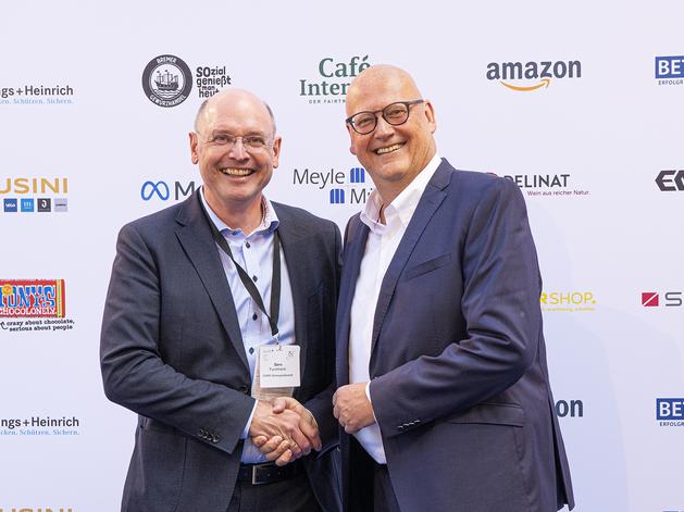 Onlineshop-Serviceanbieter unter sich: Gero Furchheim mit Thomas Karst, Geschäftsführer Trusted Shops. (Bild: BEVH)