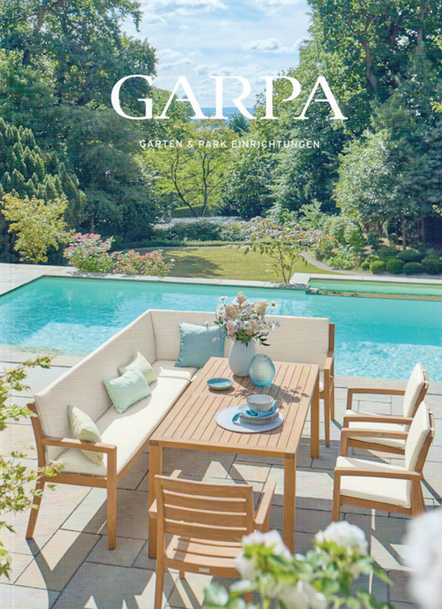 Bereits das Cover des Garpa-Katalogs läd zum Träumen ein. (Bild: Quelle: Garpa Garten & Park Einrichtungen GmbH, Scan: Michael Jansen)